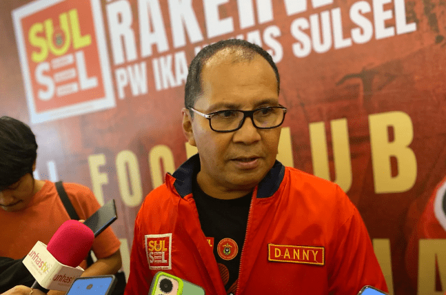 Walikota Makassar Danny Pomanto di sela-sela Rapat Kerja IKA Unhas Wilayah Sulsel, Senin, 27 Mei 2024. (Dok: Istimwa)