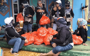 Giat Peduli Banjir Lutra Srikandi PP Palopo