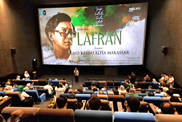 Ketua DPRD Sulsel Andi Ina Kartika Sari saat Memberi Sambutan sebelum Nobar Film Lafran bersama MD KAHMI Makassar