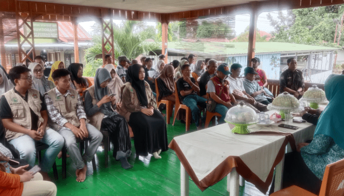 Tim Ormawa LD – Al ‘Aafiyah FKM Unhas menghadiri Rapat Persiapan Kampung PKK Desa Ulaweng Cinnong, Jumat (26/07/2024)