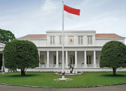 Dia 19 Tahun Tidur di Pangkuan Kolonial