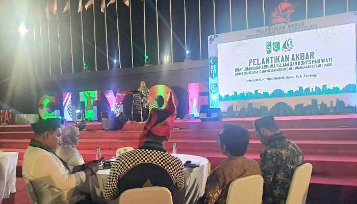 Beri Sambutan di Pelantikan Akbar HMI, Ini 3 Pesan Ketua KAHMI Makassar Prof Aisyah Kara