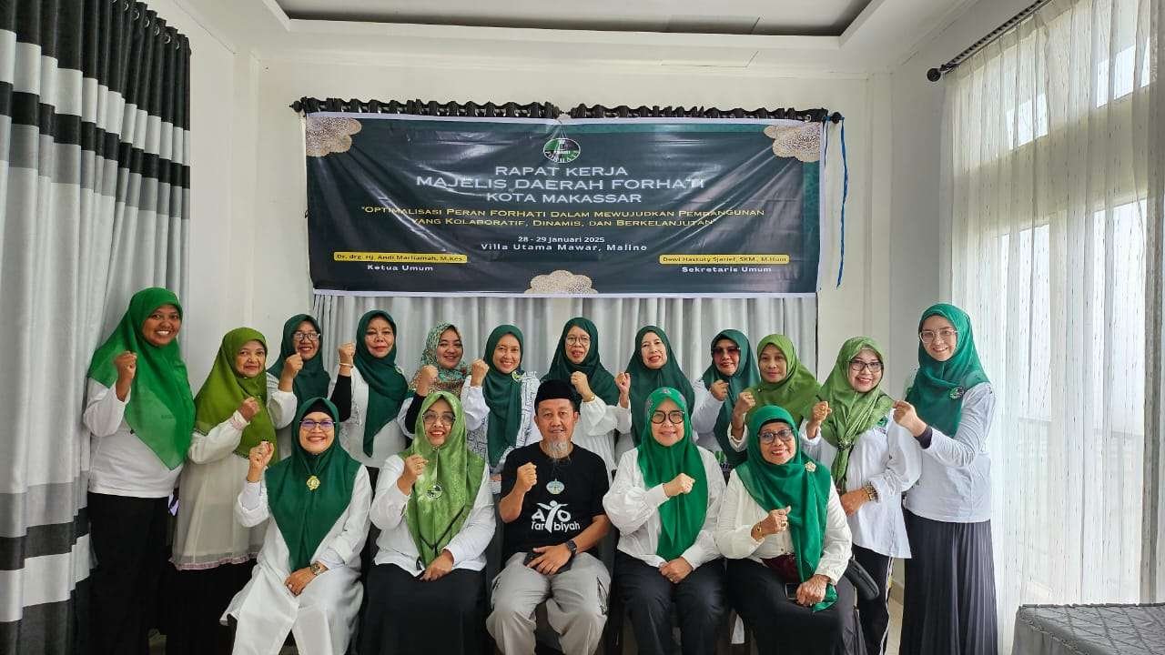 Suasana peringatan Isra' Mi'raj Nabi Muhammad SAW sebagai penutup acara Rapat Kerja MD Forhati Makassar di Wisma Mawar Malino, Rabu (29/1/2025)