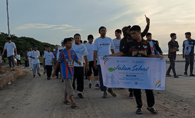 Jalan Sehat Wahdah Islamiyah Bulukumba di Semarak Mukerda XVI, Ahad (12/01/2025).