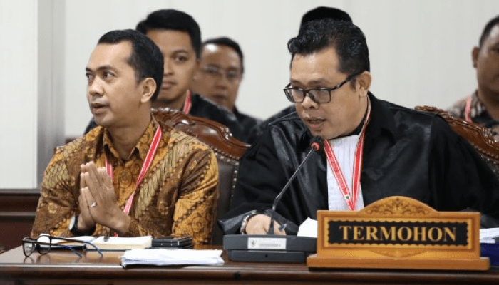 Hakim MK Cecar KPU-Bawaslu Sulsel: Kok Bisa, 1 Juta Pemilih Tidak Ada Tanda Tangan?