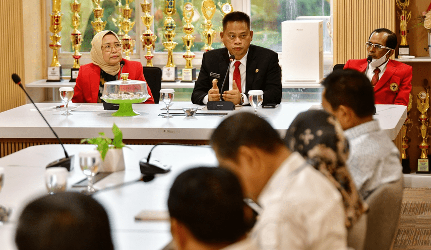 Pj Gubernur Sulawesi Selatan, Prof. Fadjry Djufry, mengunjungi Fakultas Pertanian Universitas Hasanuddin (Unhas) pada Rabu, (22/1/2025).