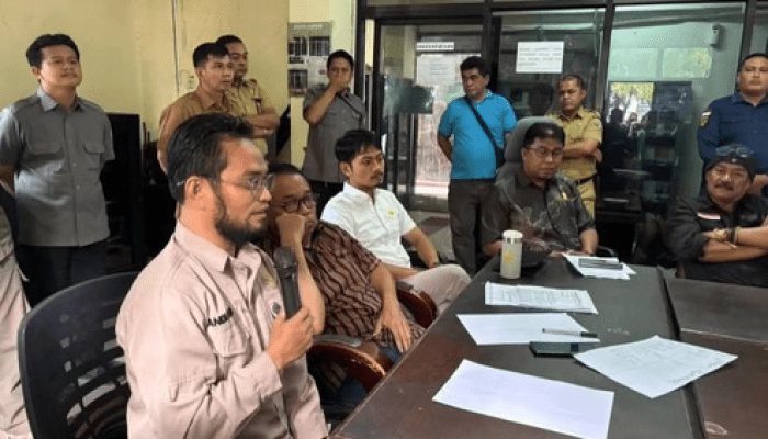 Warga Bitowa Serbu Kantor DPRD Makassar, Tuntut Perbaikan Infrastruktur dan Pelayanan Dasar