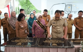 Wali Kota Makassar Danny Pomanto meresmikan lima PAUD Negeri secara serentak pada Selasa, 11 Februari 2025, yang dipusatkan di PAUD Negeri Rappocini, Selasa (11/2/2025).