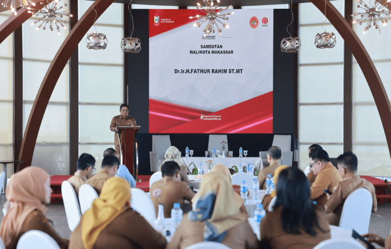 Dinas Koperasi dan UKM Kota Makassar menggelar Forum Perangkat Daerah bertema Mewujudkan Koperasi dan UMKM yang Inovatif, Berdaya Saing, Mandiri, Berbasis Digital, dan Berkelanjutan di Hotel Aston, Senin, 3 Februari 2025.
