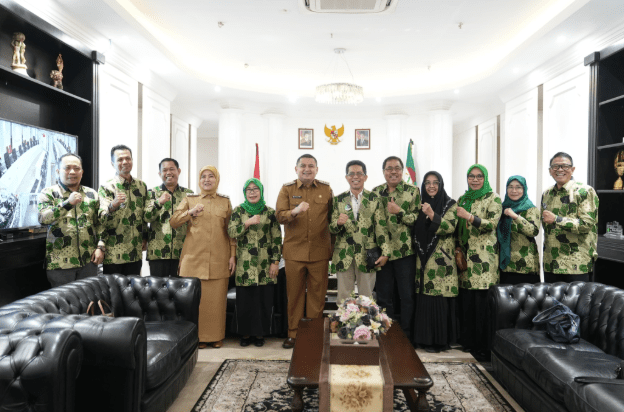 Majelis Daerah (MD) Korps Alumni Himpunan Mahasiswa Islam (KAHMI) Kota Makassar menggelar audiensi dengan Wali Kota Makassar Munafri Arifuddin di Balai Kota Makassar, Senin (10/3/2025).