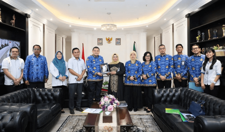 Audiensi antara Wali Kota Makassar, Munafri Arifuddin, dengan Kepala BPJS Ketenagakerjaan Kantor Wilayah Sulawesi Maluku Mintje Wattu, bersama jajarannya, di Balai Kota Makassar, Senin (17/3/2025).