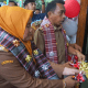 Bupati Sidenreng Rappang (Sidrap), H. Syaharuddin Alrif, bersama Wakil Bupati Nurkanaah, meresmikan Kantor Desa Buntu Buangin di Kecamatan Pitu Riase pada Senin (10/3/2025).