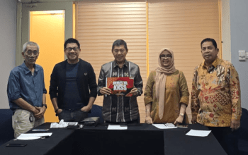 Panitia PSBM XXV dan Mubes KKSS ke-XII dalam sesi konferensi pers dengan awak media di Makassar, Kamis (13/3/2025).
