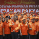 Yusuf Lakaseng (sebelah kanan Anies Baswedan) saat pelantikan DPP Gerakan Rakyat di Jakarta, 27 Februari 2025 lalu.