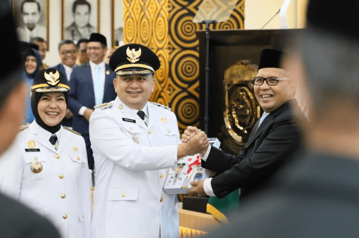 Sertijab Wali Kota Makassar, Munafri Arifuddin Terima Estafet Kepemimpinan dari Danny Pomanto