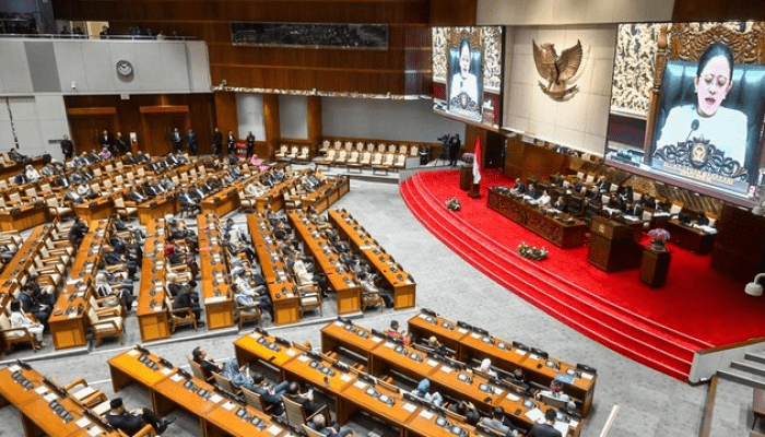 RUU TNI Disahkan di Tengah Gelombang Demonstrasi, DPR Tegaskan Komitmen Supremasi Hukum