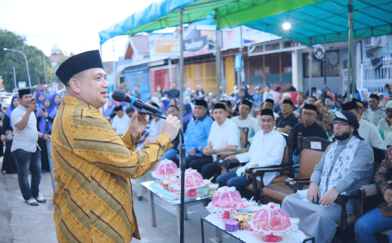 Wali Kota Makassar, Munafri Arifuddin, menghadiri acara silaturahmi dan buka puasa bersama warga Kelurahan Maccini, Sabtu (8/3/2025)
