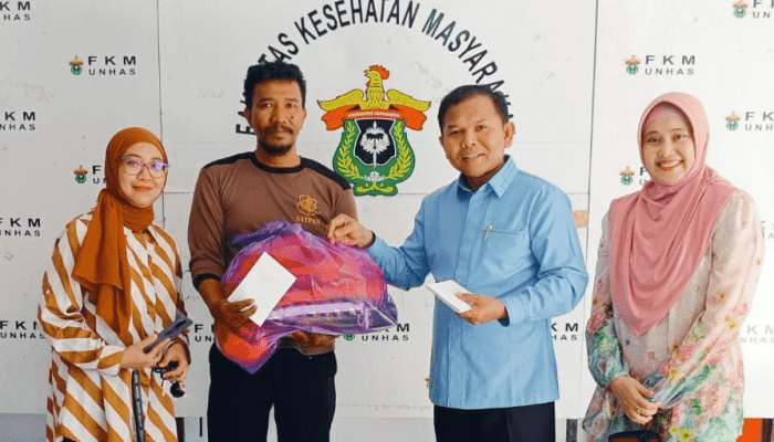 Semangat Berbagi, Alumni FKM Unhas Angkatan 2000 Kembali Gelar Aksi Sosial Ramadhan