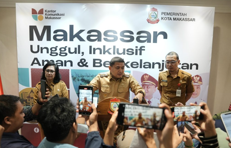 Wali Kota Makassar, Munafri Arifuddin menegaskan deretan nama yang dipercayakan jabat posisi Pelaksana Tugas (Plt) pada Direksi Perusahaan Umum Daerah (Perumda) Kota Makassar, memiliki latar belakang dan kemampuan profesional di bidang masing-masing.