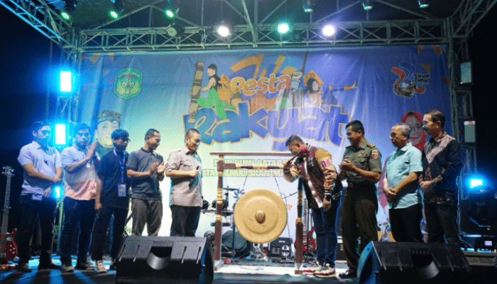 Pentas Seni Budaya dan UMKM Meriahkan Pesta Rakyat HUT Luwu Timur ke-22
