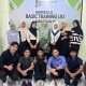 Sekretaris Majelis Daerah Forum Alumni HMI-Wati (Forhati) Kota Makassar, Dewi Hastuty Sjarief, SKM., M.Hum, berfoto bersama usai menjadi narasumber dalam kegiatan Basic Training (Bastra) Himpunan Mahasiswa Islam (HMI) Komisariat YPUP Makassar, yang digelar di Rusunawa Universitas Negeri Makassar (UNM), Jl. Emmy Saelan, Rabu (15/5/2024).