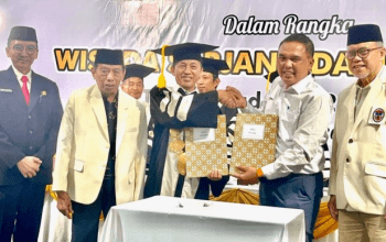 PT Vale Indonesia resmi menandatangani nota kesepahaman (MoU) dengan Universitas Andi Djemma (Unanda) Palopo, dalam sebuah seremoni yang berlangsung bertepatan dengan prosesi wisuda Sarjana dan Magister, Senin, 26 Mei 2025 di Gedung Saodenrae Convention Center, Palopo.