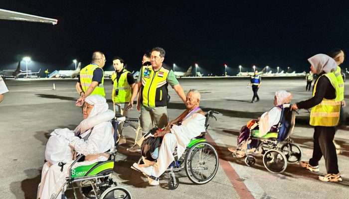 Pemberangkatan Kloter Terakhir Jamaah Calon Haji di Bandara Sultan Hasanuddin Berjalan Lancar