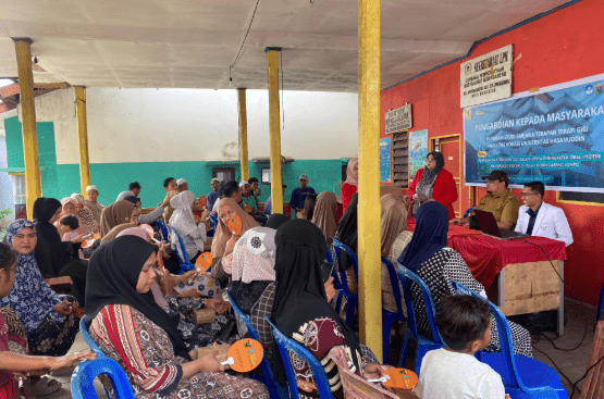 Dalam rangka menyemarakkan Dies Natalis Fakultas Vokasi Universitas Hasanuddin, Program Studi Terapi Gigi menggelar kegiatan pengabdian kepada masyarakat di Pulau Kodingareng Lompo, Kota Makassar, pada 30 Juni 2025.
