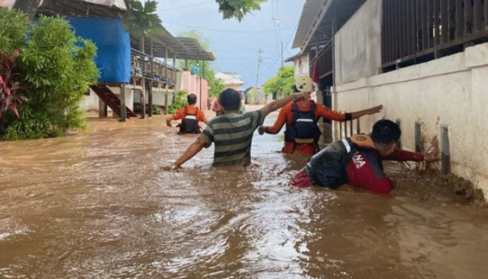 Empat Kabupaten di Sulsel Diterjang Banjir, Gubernur Turunkan Tim Tanggap Darurat