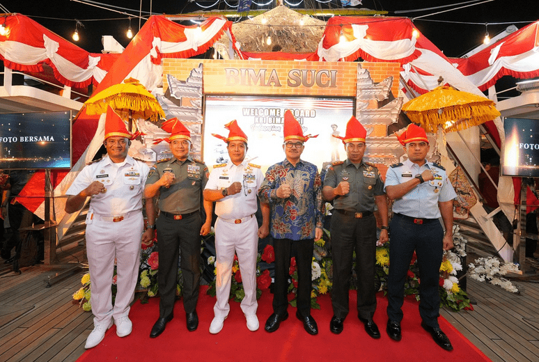 KRI Bima Suci Sandar di Makassar, Sekda Sulsel Sambut Taruna AAL