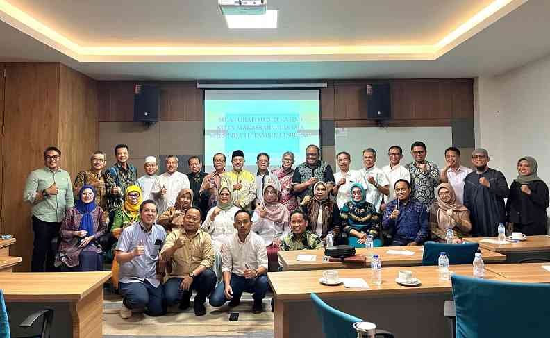 Majelis Daerah (MD) Korps Alumni Himpunan Mahasiswa Islam (KAHMI) Kota Makassar menggelar pertemuan silaturahmi dengan Wakil Ketua Dewan Perwakilan Daerah (DPD) RI, H. Tamsil Linrung, Senin (15/9/2025) di Hotel Unhas, Tamalanrea.