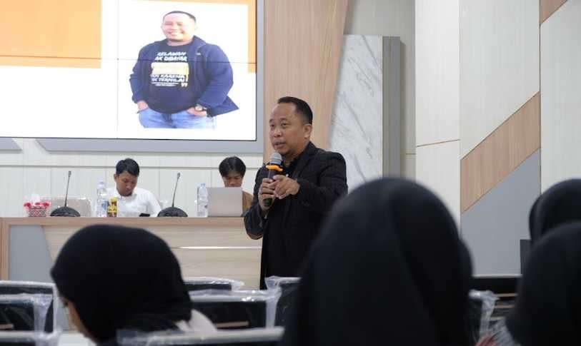 Pelatihan Menulis Buku PBL di FKM Unhas (3)