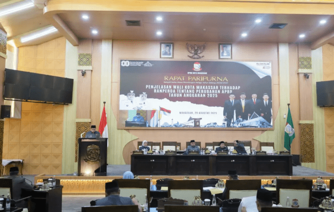 Rapat Paripurna DPRD Makassar