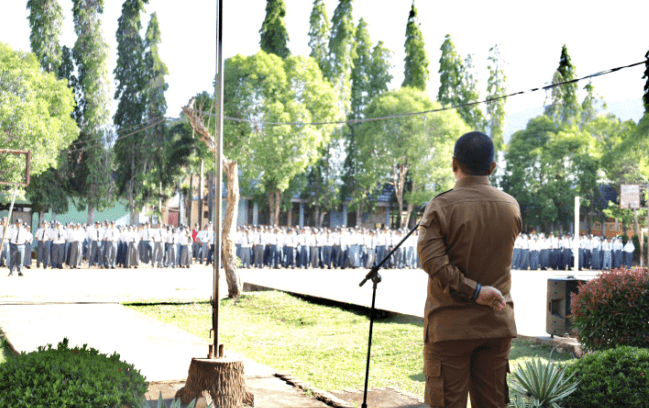 Bupati Luwu Timur Irwan Bachri Syam