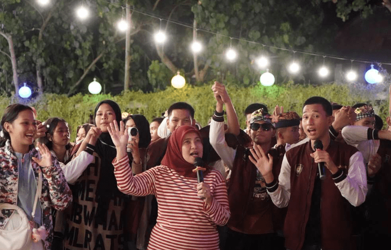 Jamuan makan malam bersama Wakil Wali Kota Makassar, Aliyah Mustika Ilham, dan Paskibraka Kota Makassar 2025 di Jimbara, Bali.
