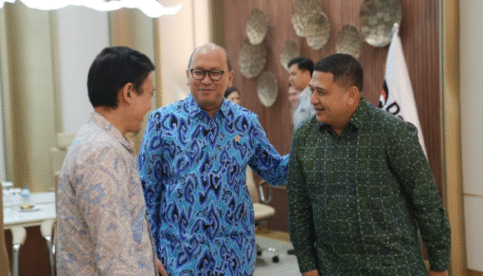Kolaborasi Danantara dan KLHK, Pemkot Makassar Jajaki Investasi Pembangkit Listrik Tenaga Sampah