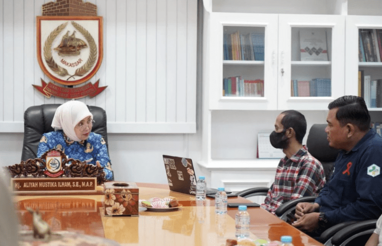 Wakil Wali Kota Makassar, Aliyah Mustika Ilham, saat menerima audiensi Yayasan Peduli Kelompok Dukungan Sebaya (YPKDS) Sulawesi Selatan di Ruang Wakil Wali Kota, Kamis (2/10/2025).
