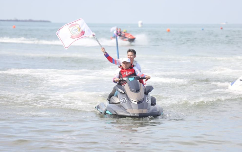 Wali Kota Appi Gas Jetski di Pembukaan Kejuaraan Internasional Makassar 2025