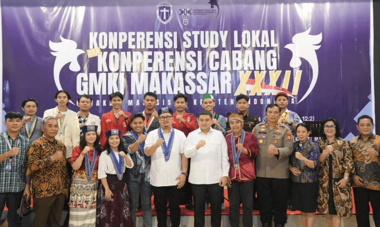 Wali Kota Makassar, Munafri Arifuddin secara resmi membuka Konferensi Studi Lokal dan Konferensi Cabang XXXII Gerakan Mahasiswa Kristen Indonesia (GMKI) Cabang Makassar di Student Center GMKI