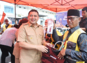 Akselerasi Digitalisasi Parkir, Jukir di Makassar Kini Dibekali Smartphone