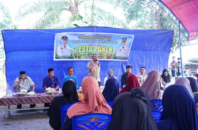 Hadiri Pesta Panen, Bupati Irwan Pastikan Pengairan Permanen Bagi Desa Tawakua
