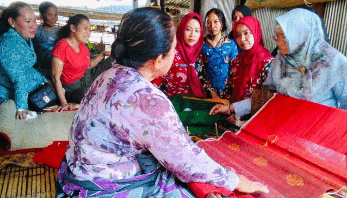 Sentra Kerajinan Toddang Pulu Jadi Sorotan, Haslindah: Warisan Budaya Jangan Sampai Hilang