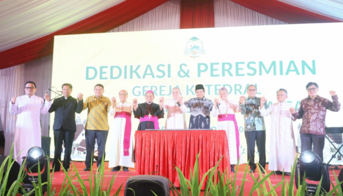 Munafri Arifuddin Gaungkan Moderasi Beragama di Peresmian Gereja Katedral Makassar