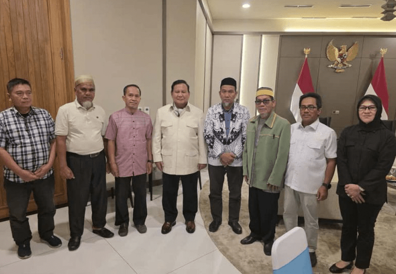 Presiden Prabowo Rehabilitasi Dua Guru Luwu Utara, Pulihkan Nama Baik dan Hak Kepegawaian