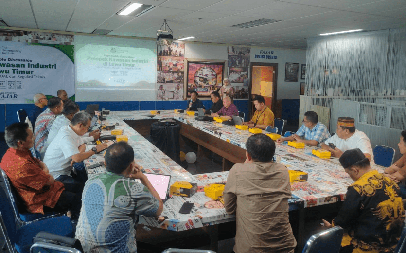 Roundtable Discussion oleh The Sawerigading Institute di Ruang Redaksi Harian Fajar Makassar