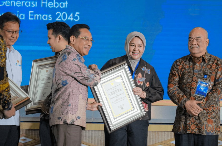 Sulsel Sabet Penghargaan Terbaik I Swasti Saba Kabupaten-Kota Sehat 2025
