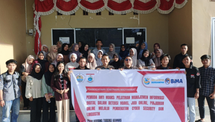 Unsulbar dan Karang Taruna Nannas Latih Pemuda Desa Sendana Jadi Agen Anti-Hoaks