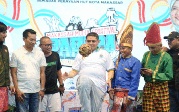 Wali Kota Makassar, Munafri Arifuddin, membuka kegiatan Makassar Mulia Sportival Paraga yang digelar oleh Dinas Pemuda dan Olahraga (Dispora) Kota Makassar di Lapangan Karebosi