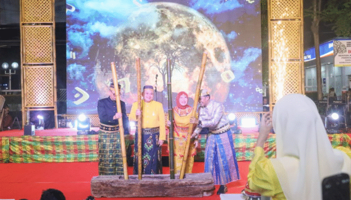 Festival Singara’ Bulang Warnai Puncak HUT ke-418 Kota Makassar