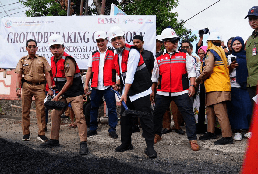 Groundbreaking Paket 3 MYC, Gubernur Sulsel Benahi 254 Km Jalan di Kabupaten Sidrap